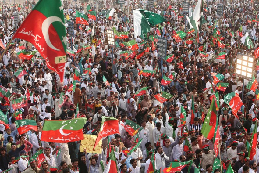 Cựu thủ tướng Imran Khan kêu gọi người dân Pakistan biểu tình chống chính phủ 